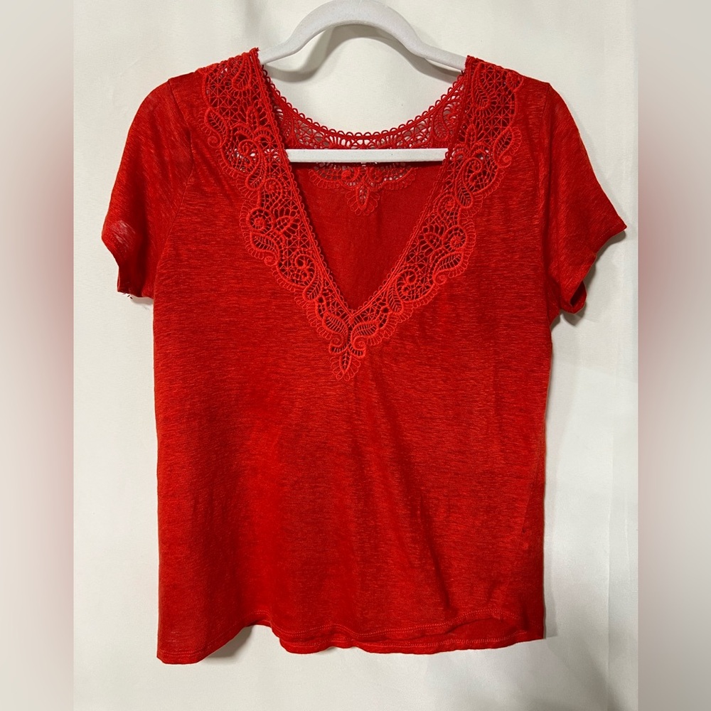 SÉZANE bright red embroidered top